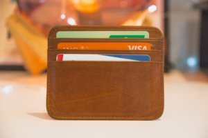 ミニマリストが複数持っていたクレジットカードを断捨離。オススメのクレジットカードは?